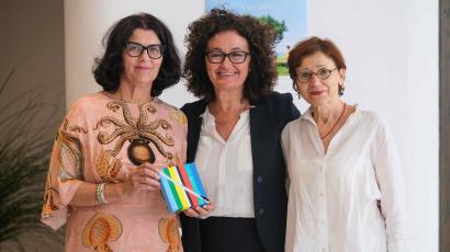 (Od leve proti desni) Prof. dr. Irena Samide, izr. prof. dr. Christina Barretta in koordinatorica za Filozofsko fakulteto prof. dr. Patrizia Farinelli (foto: Janez Zalaznik)