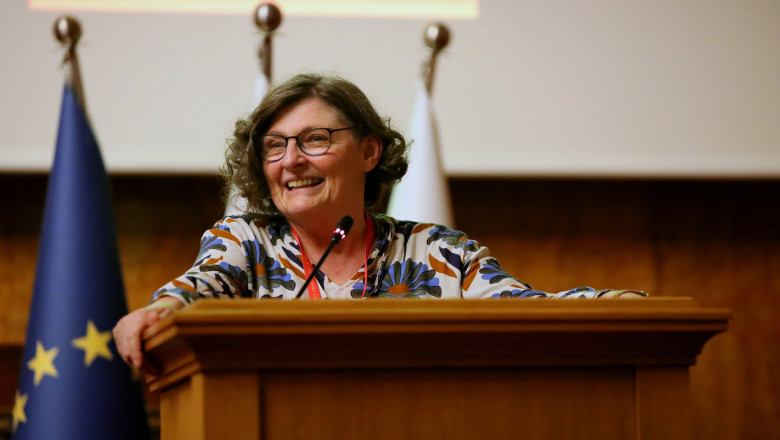 Jana S. Rošker