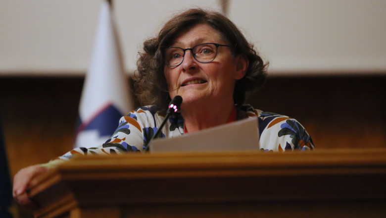 Jana S. Rošker