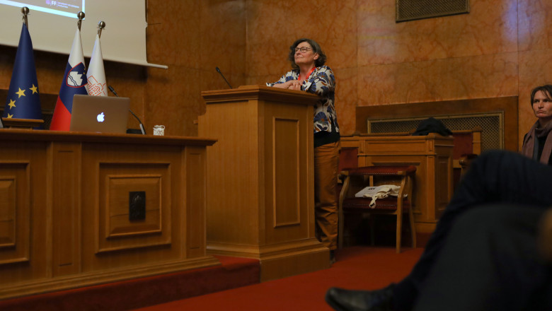 From left to right: Jana S. Rošker and Tea Sernelj