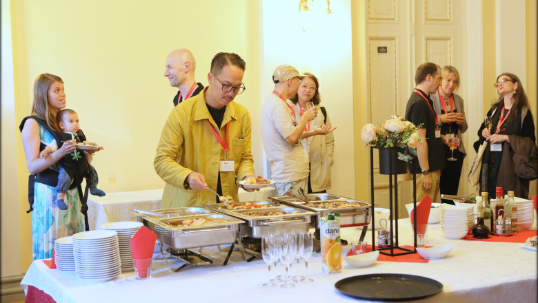 Left to right: Maja Maria Kosec, Rafal Banka, Tzuchien Tho, Yang Xiaobo, Wu Hui-ling, David Chai, Kateřina Gajdošová and Lisa Indraccolo