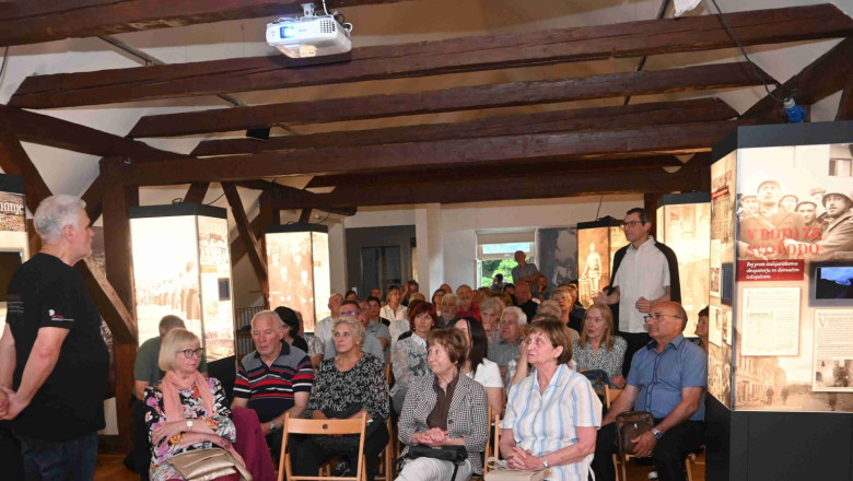 Utrinek s predavanja (foto: Urška Jerman)