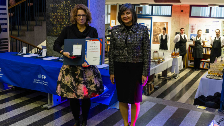 prof. dr. Uršula Lipovec Čebron (Oddelek za etnologijo in kulturno antropologijo) z dekanjo